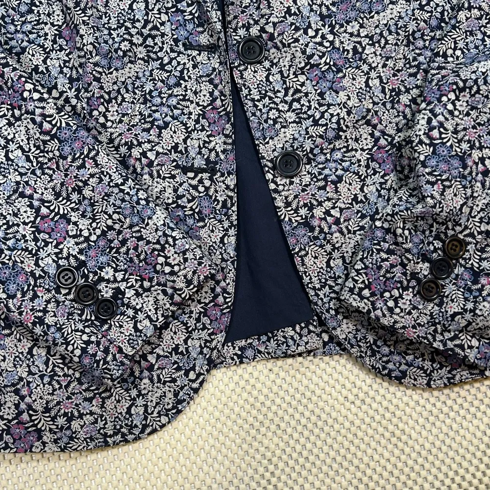 EUC Talbots Ditsy Floral Print Blazer Cotton Two‎ Button Jacket Womens 8 - Image 4