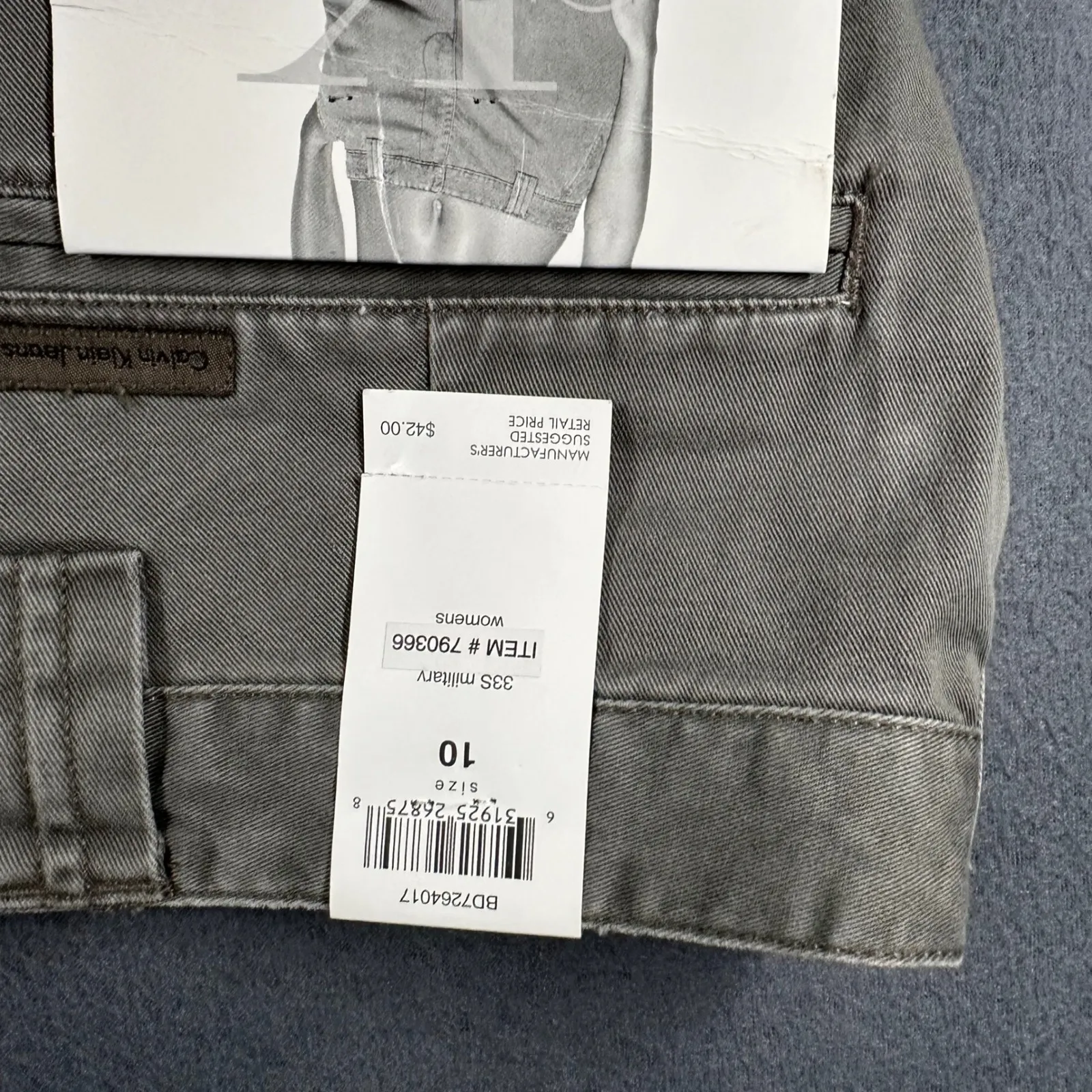 Calvin Klein Jeans Chino Shorts Womens 10 Gray Regiment Twill Shorts *Spots NWT - Image 9