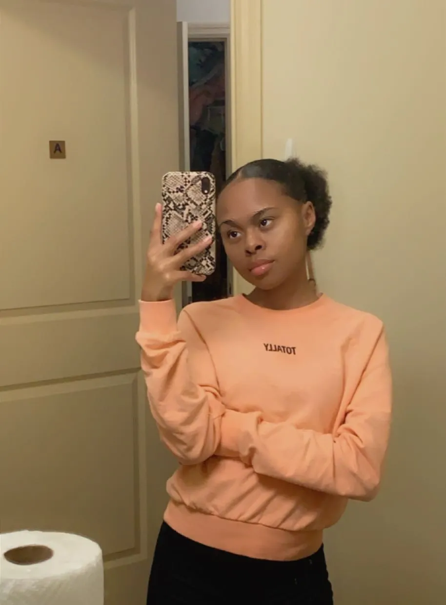 Forever 21 Sweatshirt - Image 2