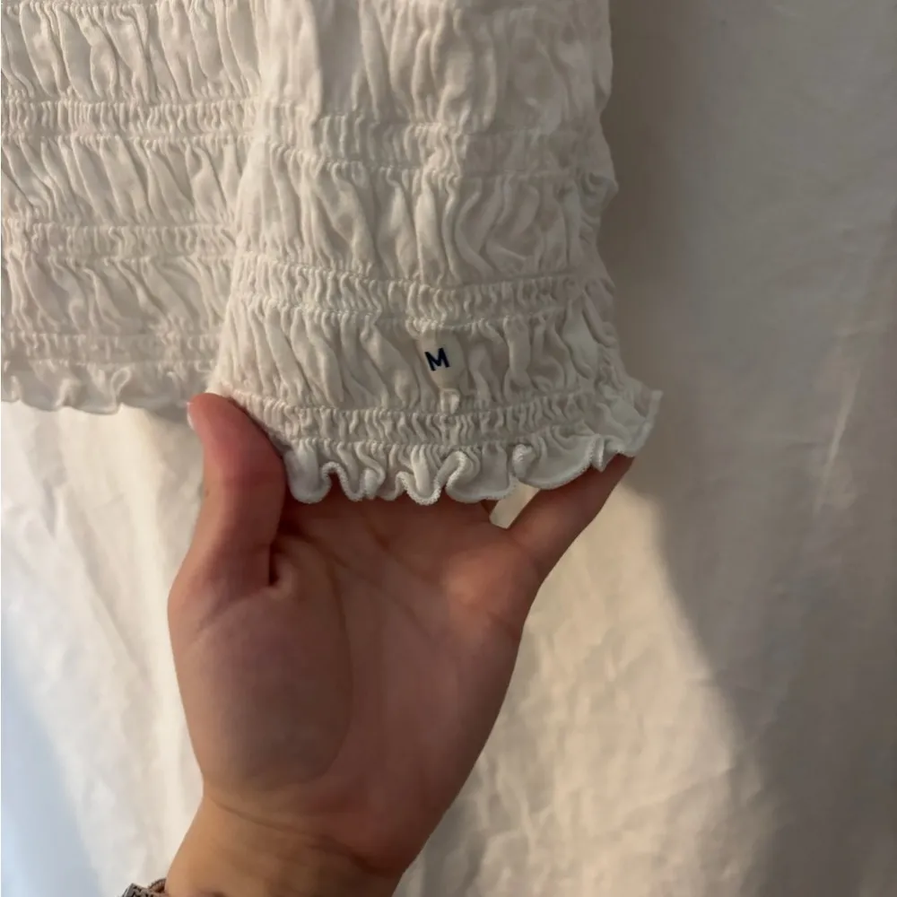 American Eagle Ruffle Tank Top Size Medium - Image 3