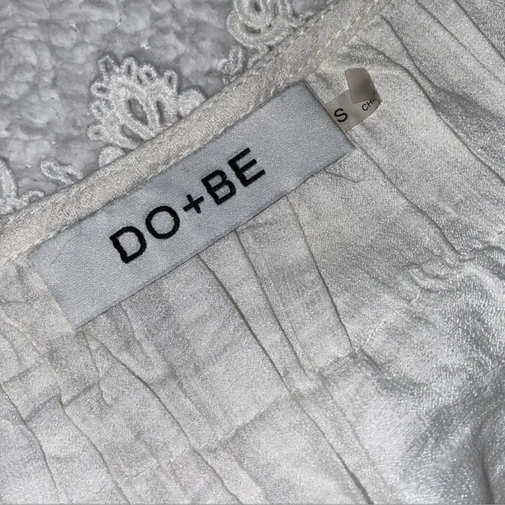 DO+BE  White Dress (Size Small) - Image 4