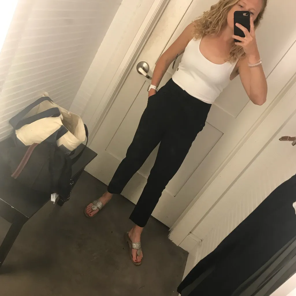 Abercrombie & Fitch Tie Waist Tapered Pants - Image 11