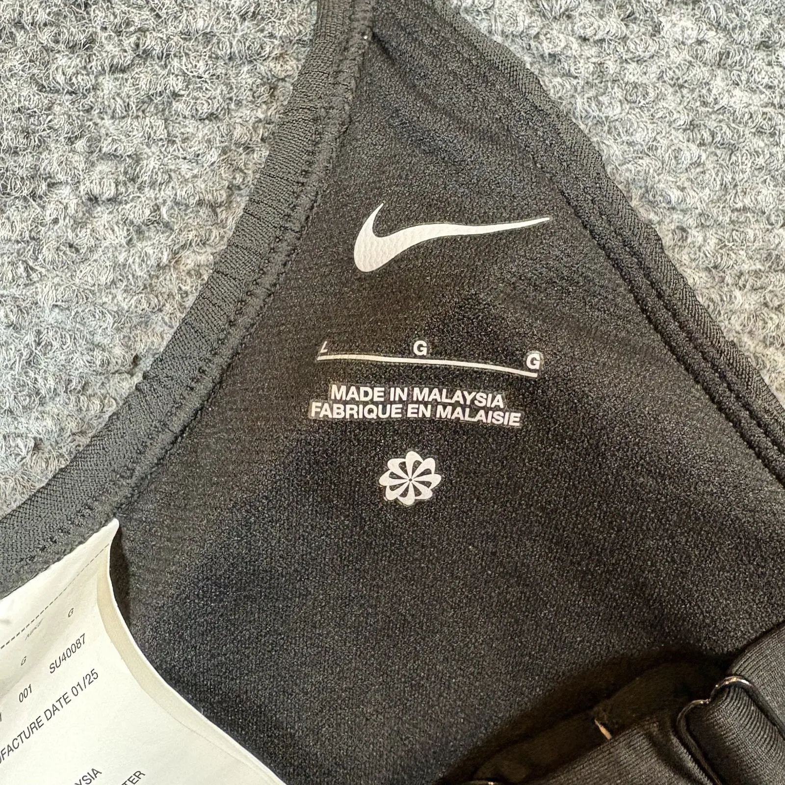 New Nike Swim Essentials V Neck One Piece Swimsuit L Black NESSF261-001 - Image 3