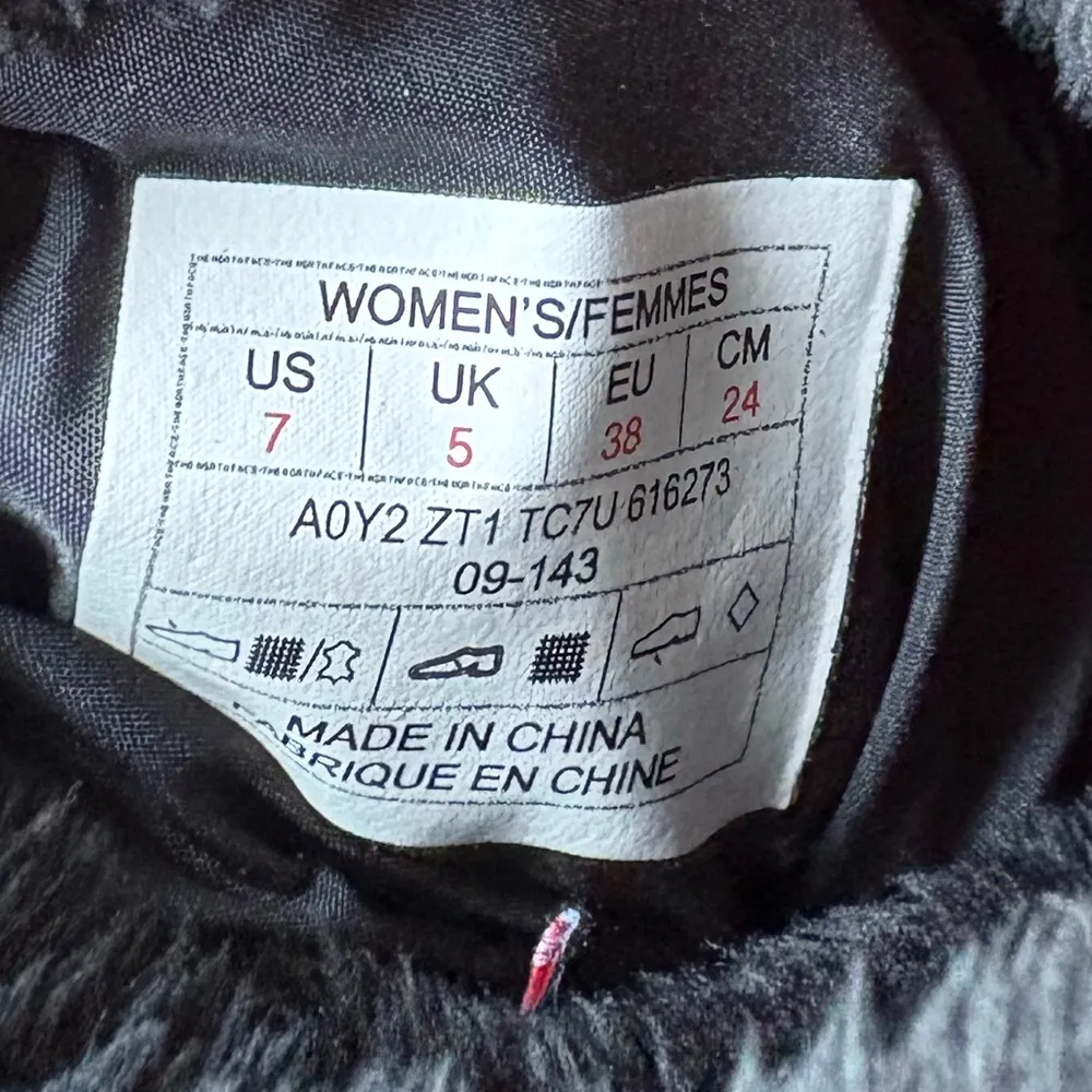 The North Face Black Sopris Winter Boots‎ Size 7 EUC - Image 4