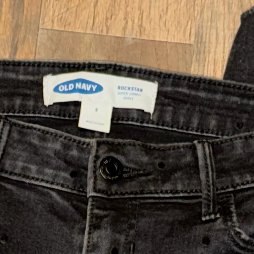 Old Navy Rockstar Polka Dot Frayed Hem jeans size 8 30 inseam Skinny High Rise - Image 7