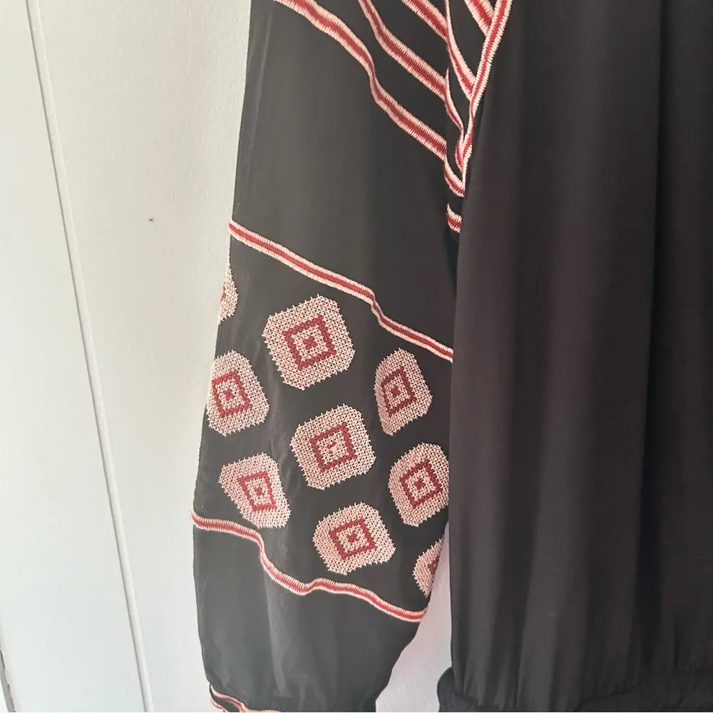 Loft Ann Taylor Viscose Embroidered Boho Romper Shorts Q13 - Image 5