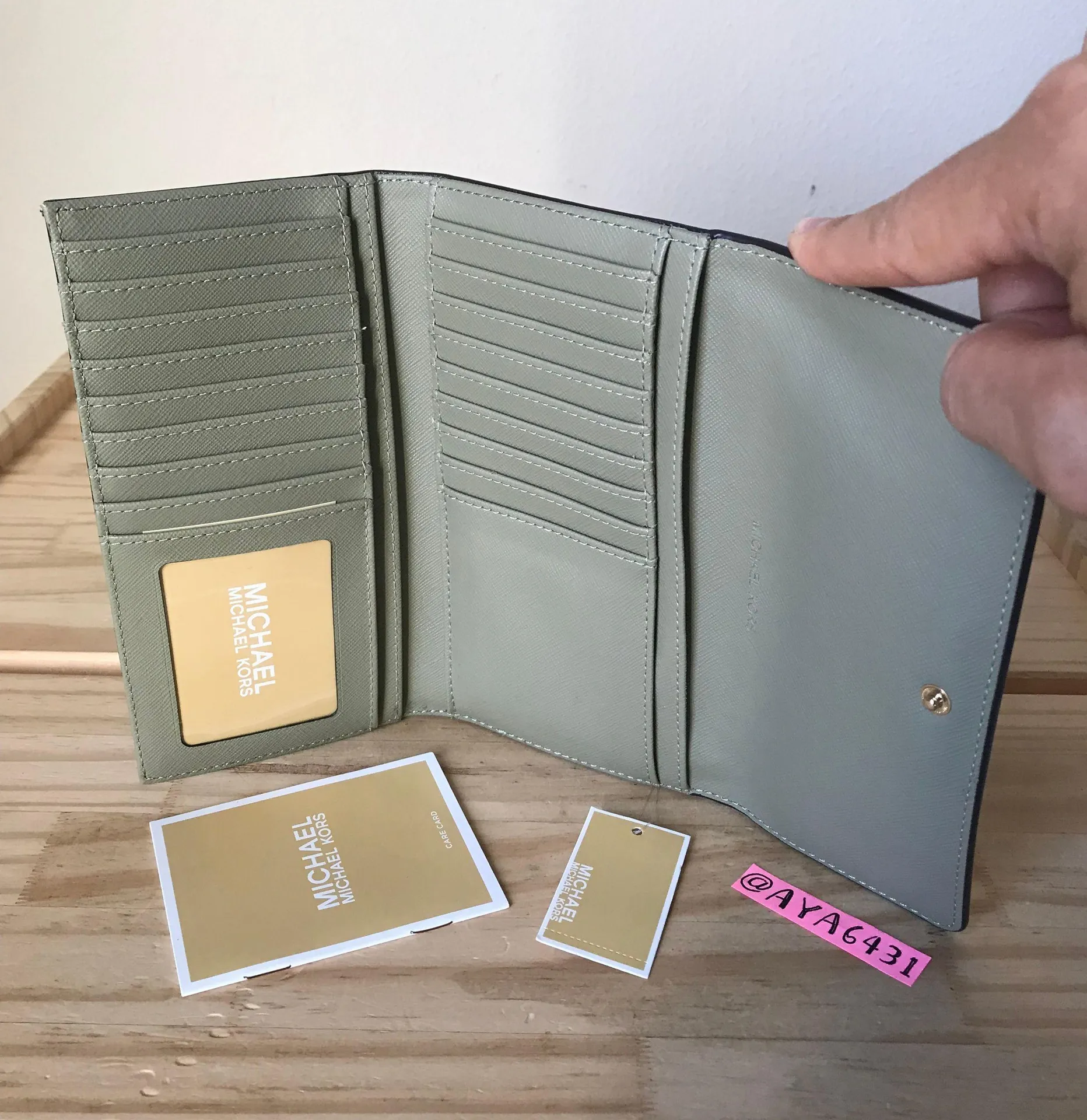 Michael Kors Wallet - Image 3