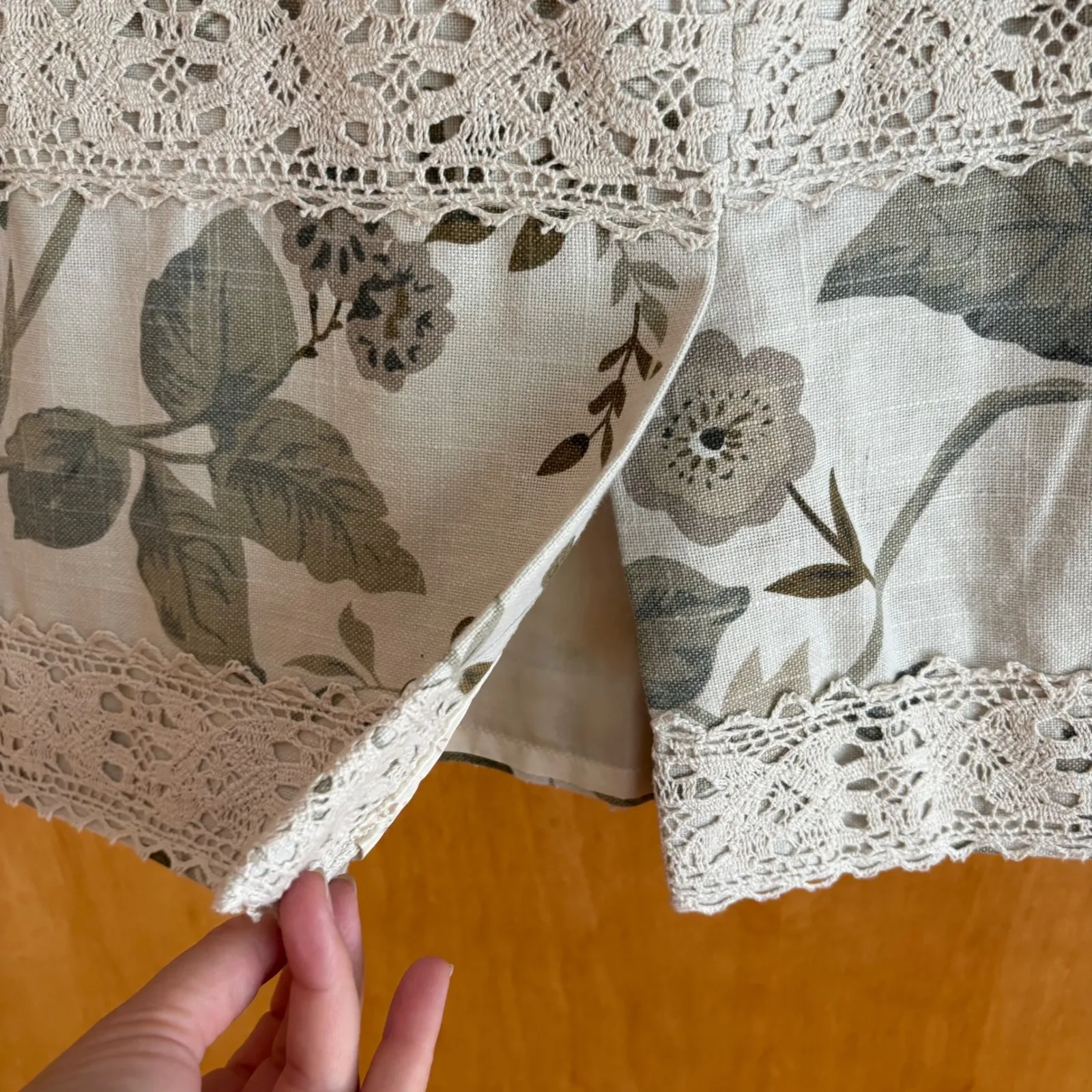 Monroe & Main Womens Linen Floral Pencil Skirt Crochet Trim Sz 10‎ Tan - Image 4