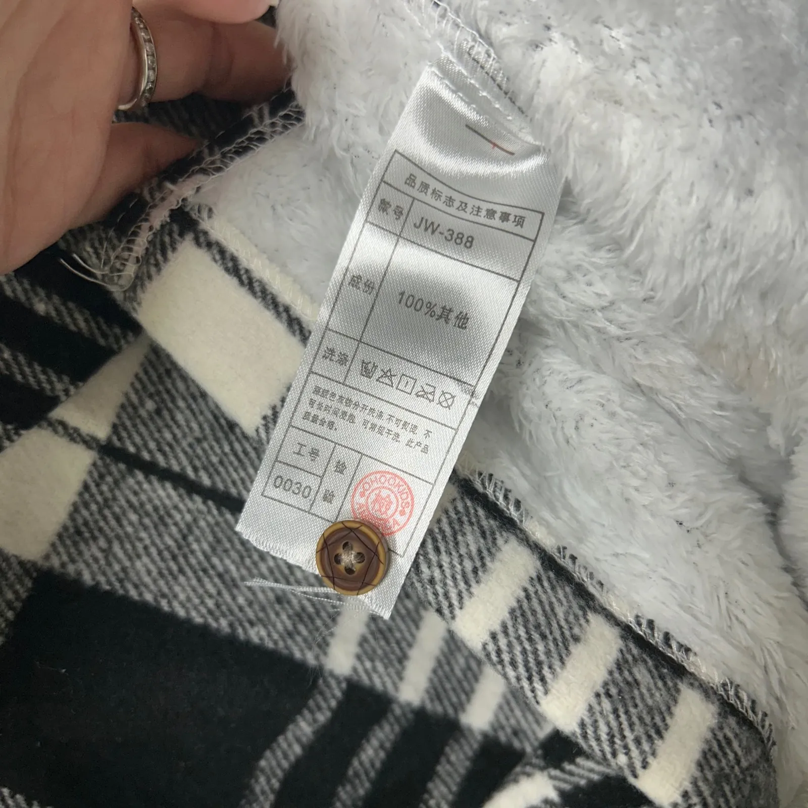 Black and White Plaid Flannel Shirt Jacket with Sherpa Lining Warm Oversized Med - Image 4