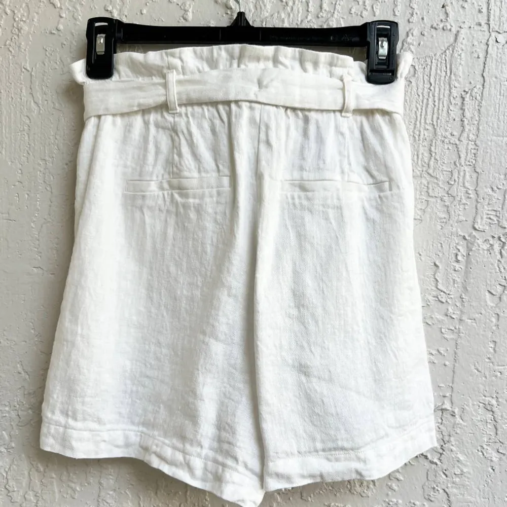 NWT BCBGMAXAZRIA Linen cotton Pleated Paper bag Shorts White Women's Size XS - Image 4