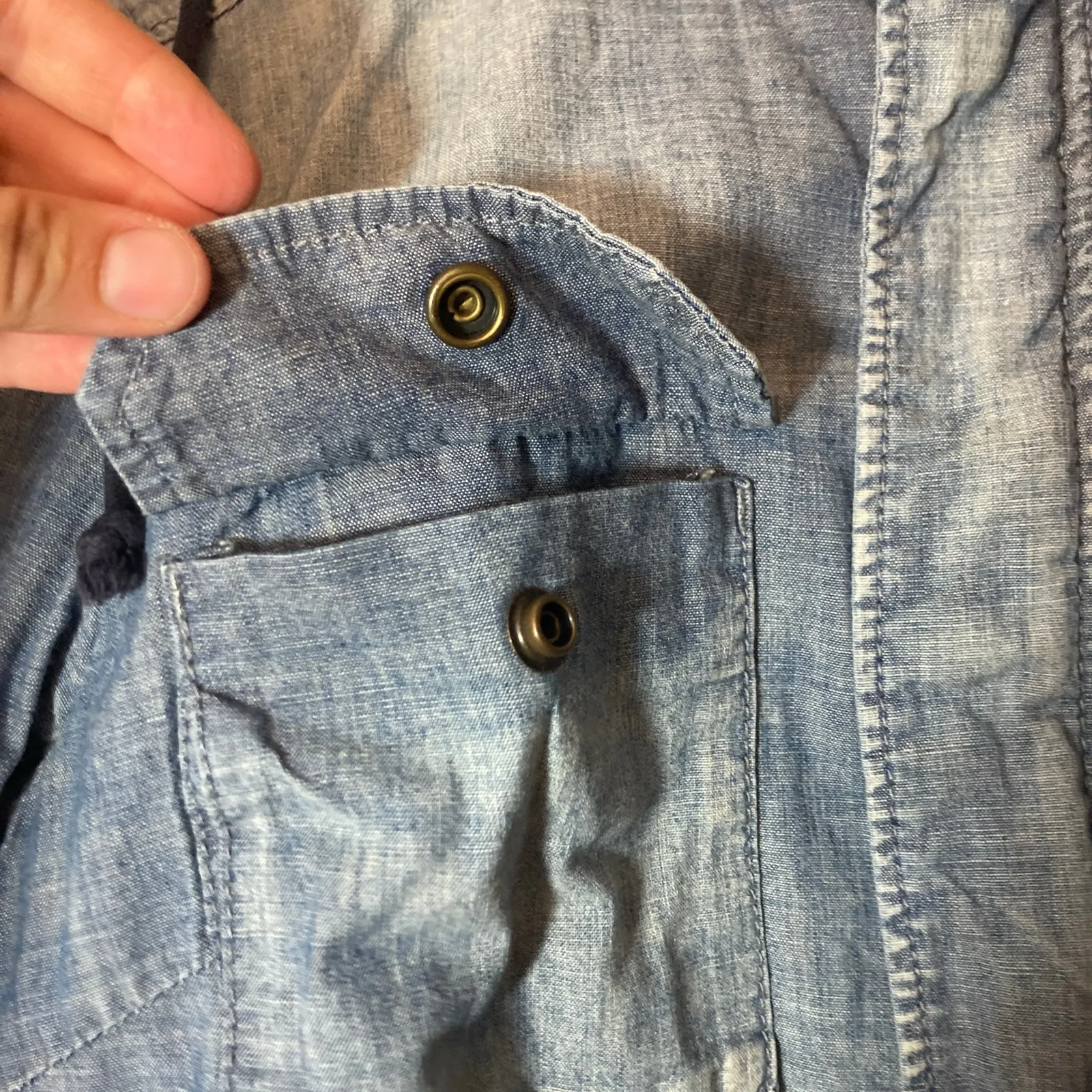 J. Crew Blue Chambray Denim Snap Zip Up Hooded Plaid Lining Bomber Jacket Size 6 - Image 8