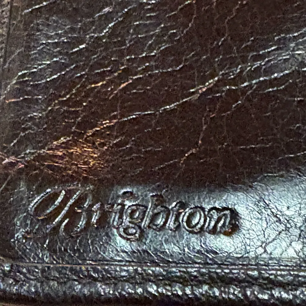 Brighton Elegant Kisslock Women's Clutch/Wallet beige/brown with silver hardware - Image 9