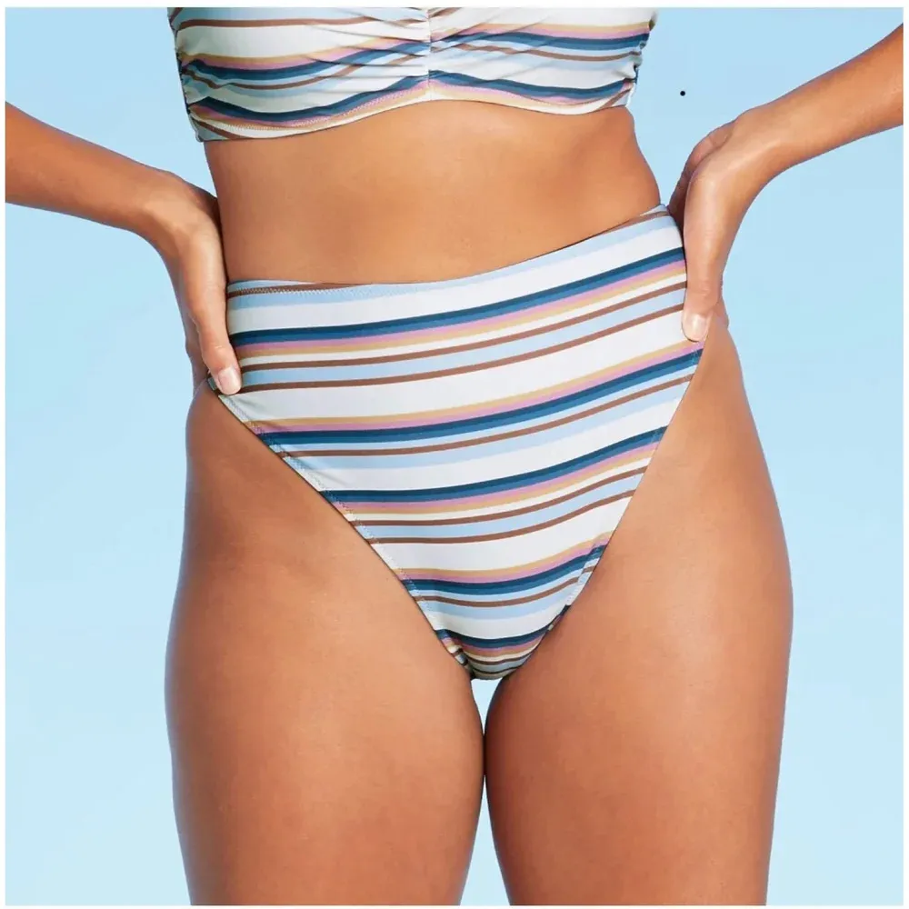 Shade & Shore Women’s High Waist High Leg Cheeky Bikini Bottom size M NWT! - Image 9