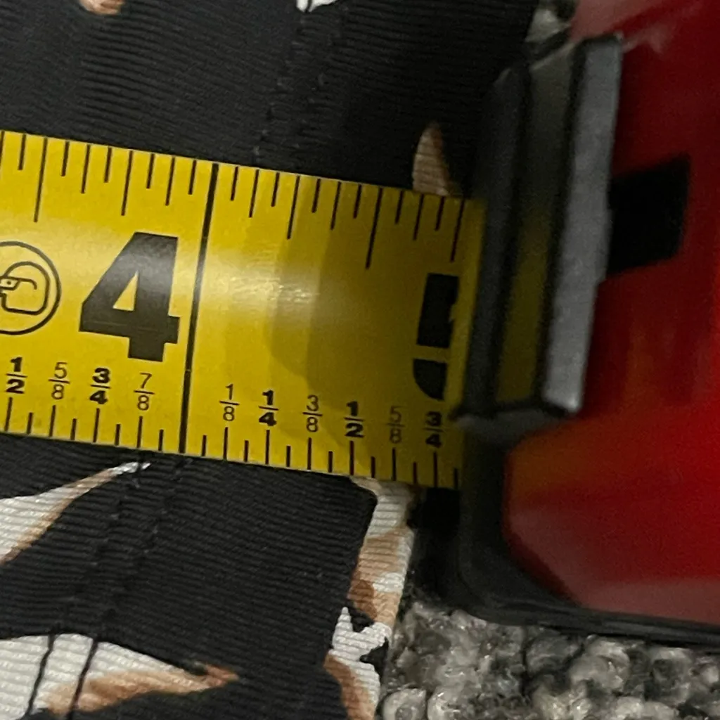 New Isaac Mizrahi Knit Swing Pull On Floral Black and White Short Sleeve Top M - Image 10