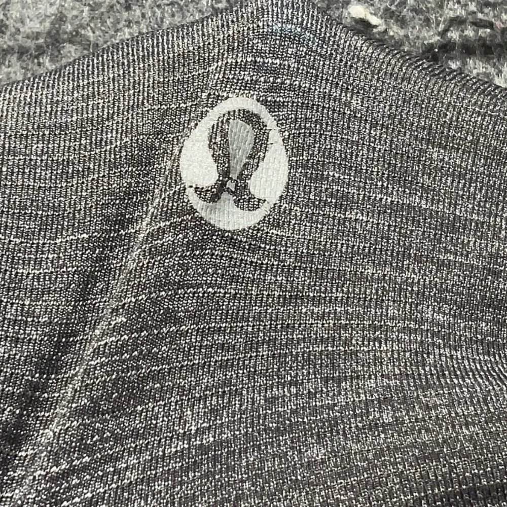 Lululemon Rest Less Tank Heathered Soot Light Grey Hyper Stripe Size 4 Small S - Image 8