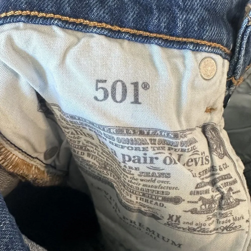 NWT Levi's 501 Original Cropped Raw Hem High Rise Straight Leg Jeans - Size 24 - Image 5