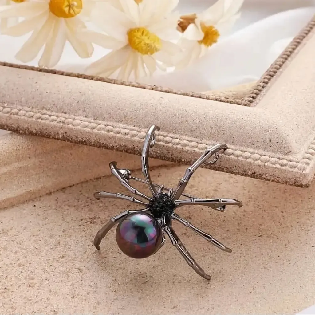 Gothic Metal Spider Brooch Pin for Stylish Backpacks, Jackets, Hats, Scarves etc - Image 4
