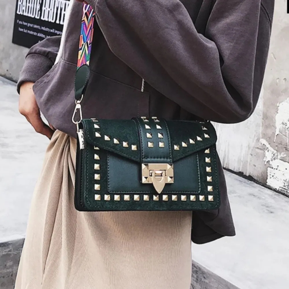 NWOT CLAUDIA G BETTY BLACK SHOULDER BAG WITH CAMERA STRAP - Image 3