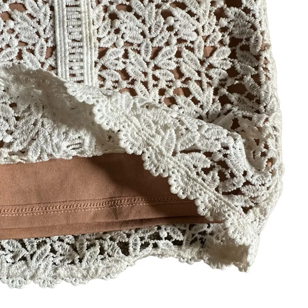 Kendall & Kylie Two Piece Set Lined Lace Cream with Nude Lining Size Small - Image 7