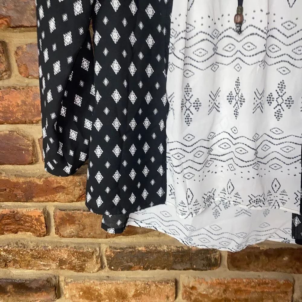 Xhilaration Black Cream Printed Lace Long Sleeve Blouse Women's Size XS - Image 3