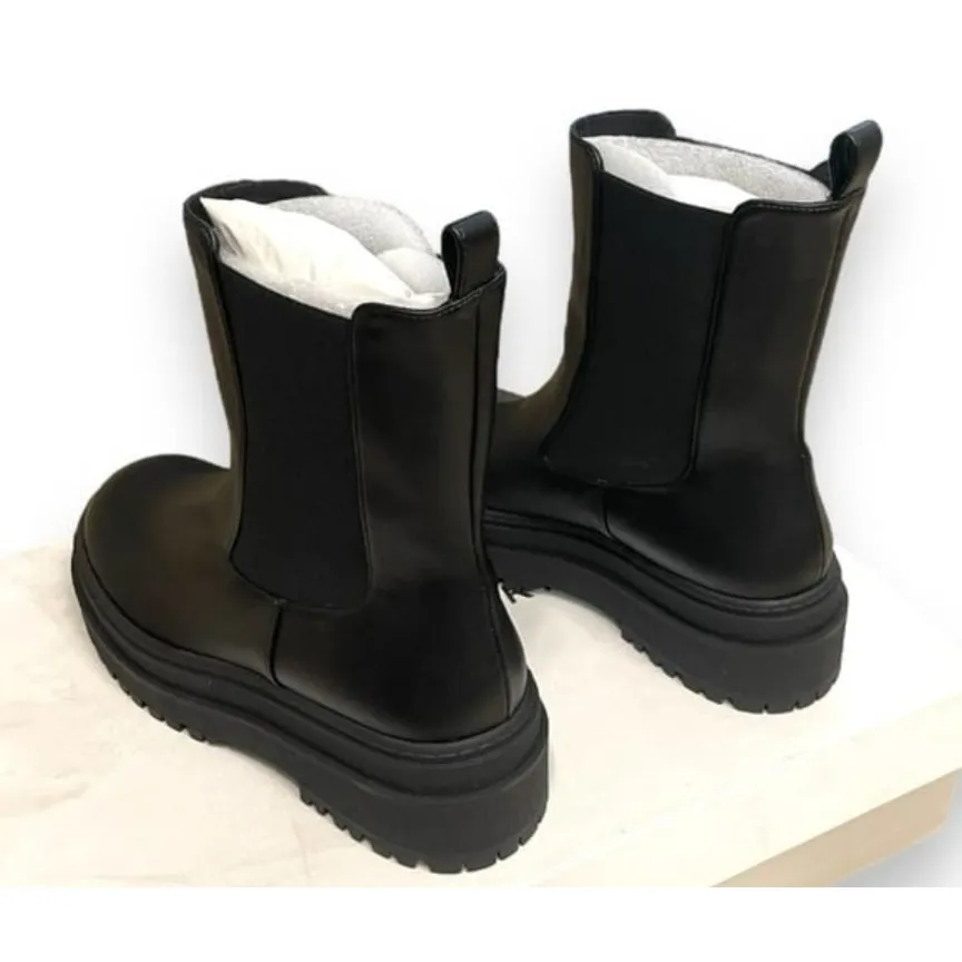 Good American Black Faux Leather Chelsea Lug Sole Pull On Combat Boots 11 NEW - Image 7