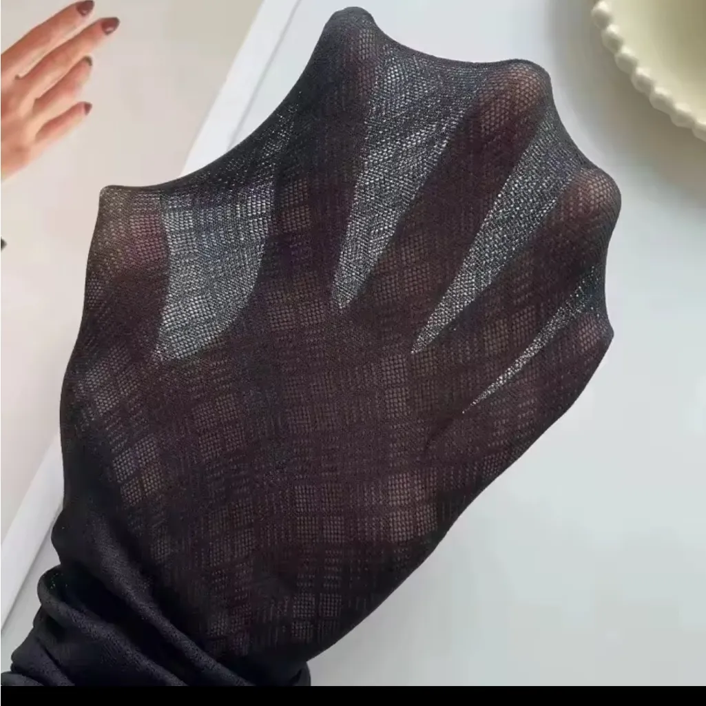 Elegant Black Patterned Tights - Image 5