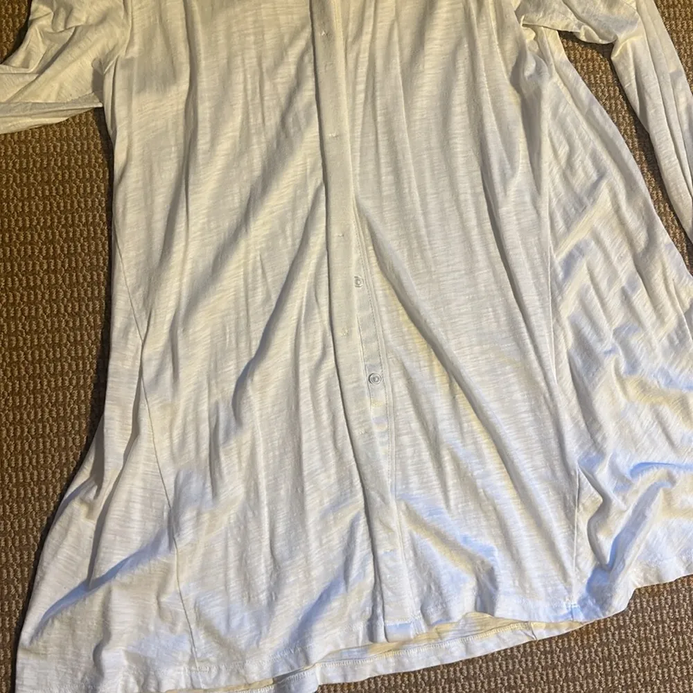Soft Surroundings large white tunic buttons flattering - Image 5