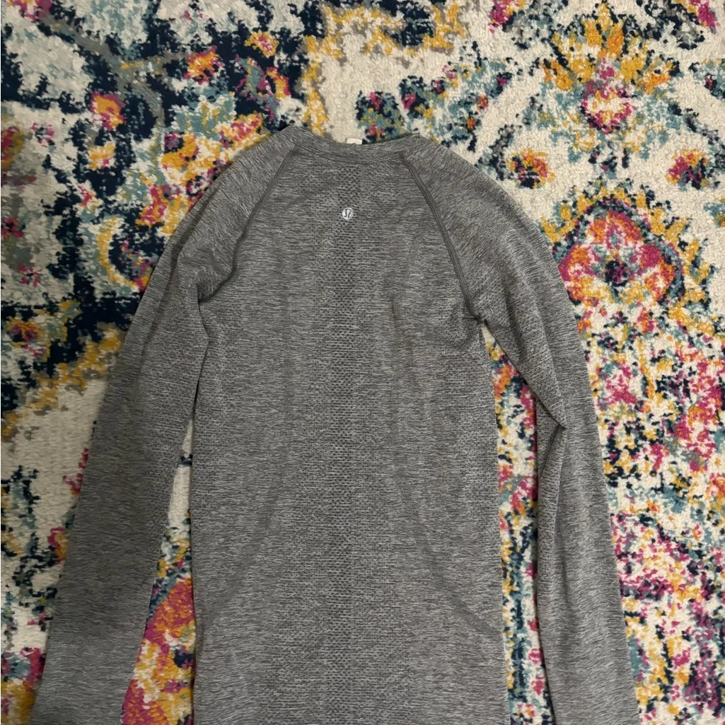 lululemon athletica Heathered Gray Long Sleeve Top - Image 2