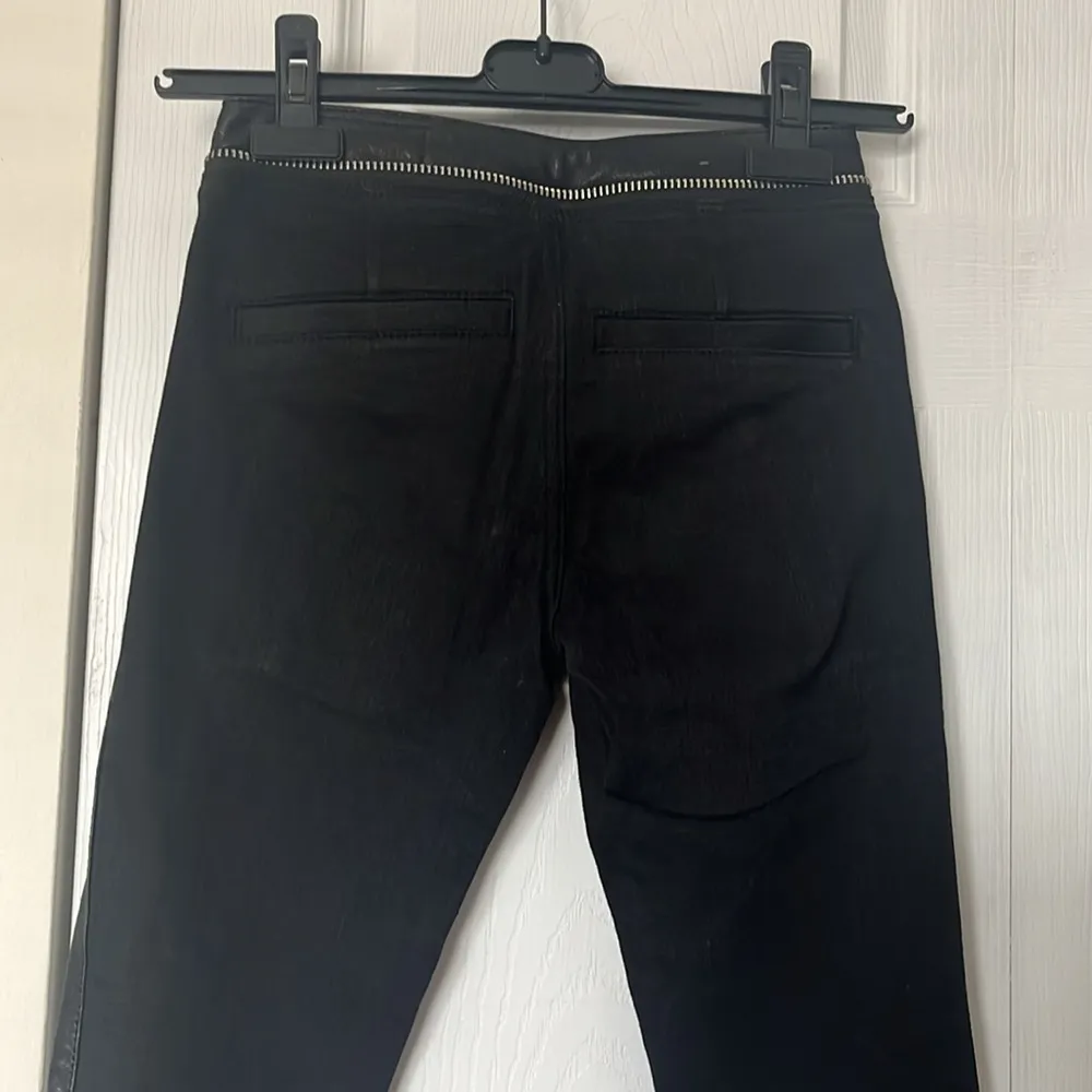 All Saints | Black Leather / Denim Moto Pants with Zipper Details Size 24 - Image 7