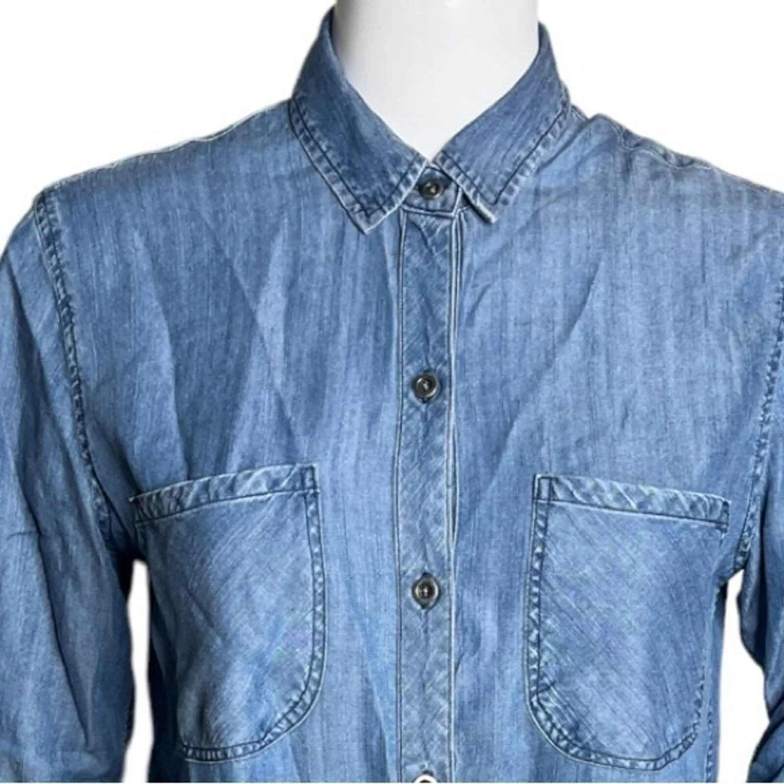 Rails Shirt Womens XS Blue Carter Button Down Dark Vintage Wash Raw Hem Chambray - Image 4