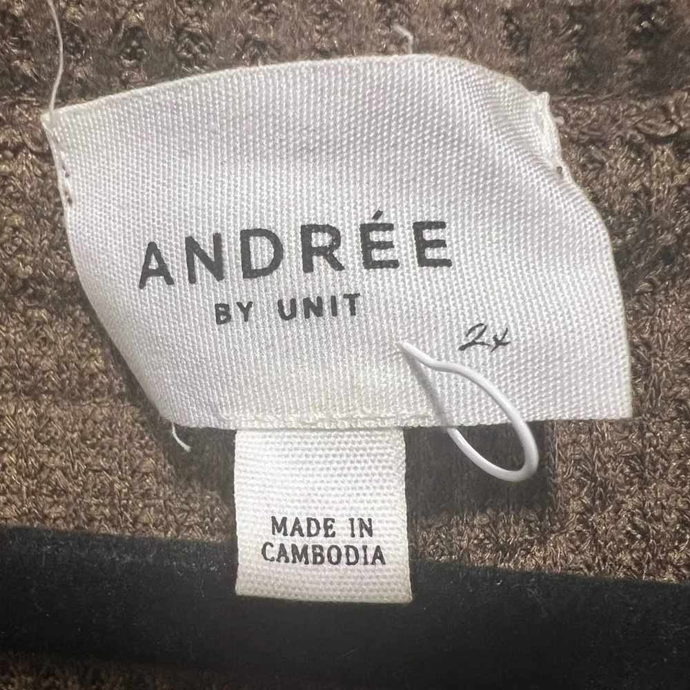 Andree Women's Brown Waffle Sweater Shirt Size 2X - Image 4