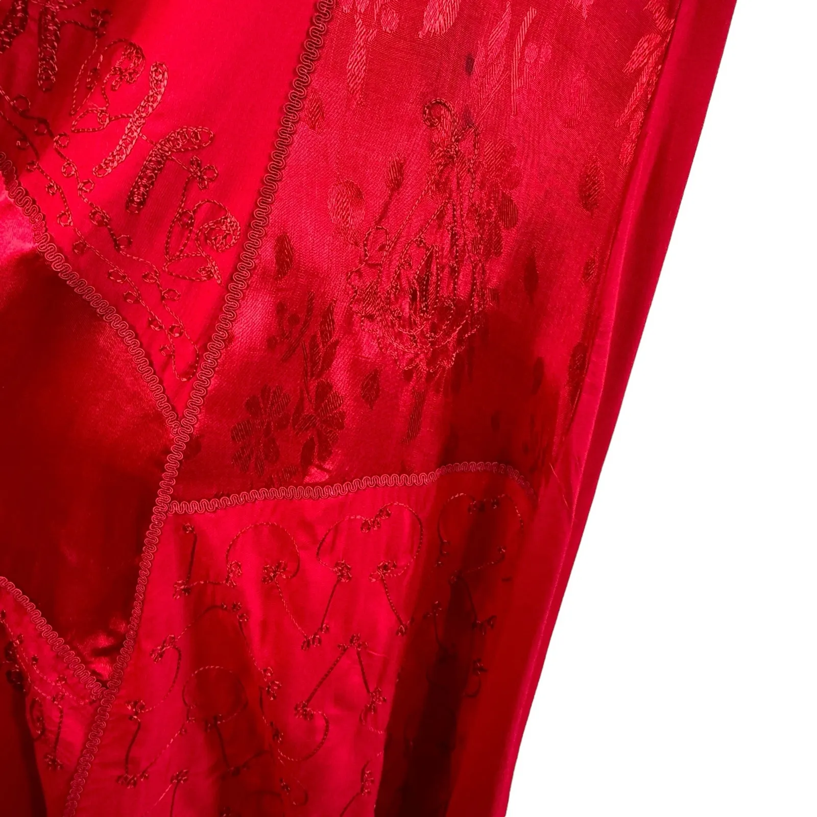 The Paragon‎ Red Embroidered Midi Dress Small - Image 4