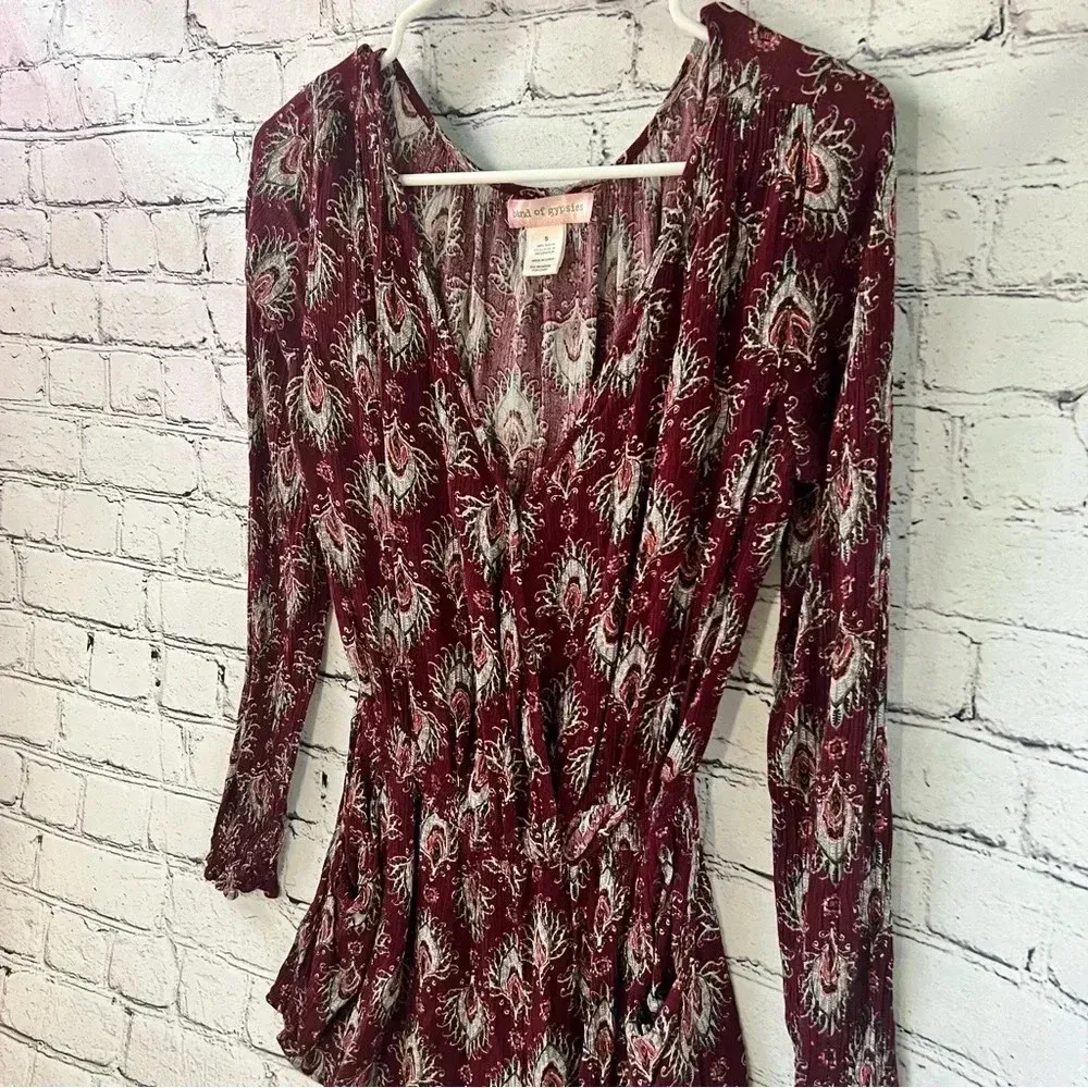 Band of Gypsies Long sleeve Deep V Burgundy Peacock‎ Feather Design Romper Small - Image 3