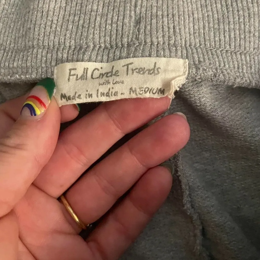 Full circle threads shirts - Image 3