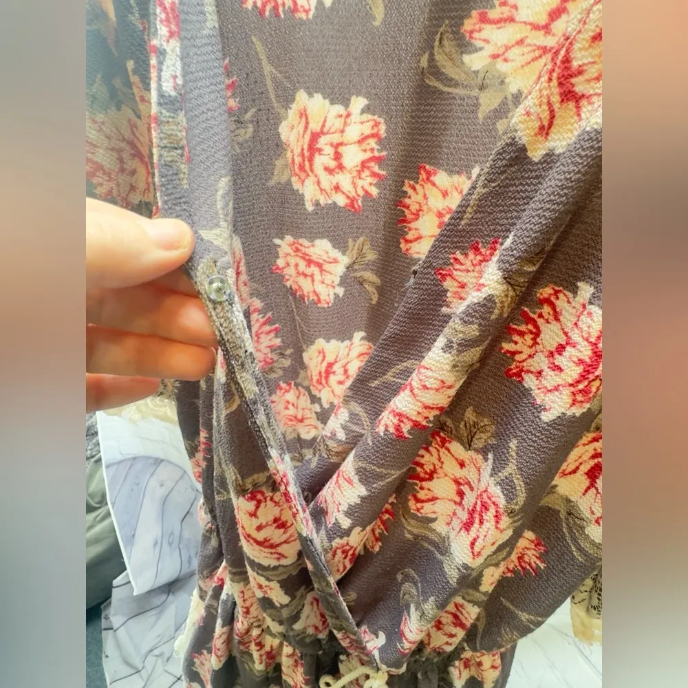 Umgee Floral Romper Size Medium lace trim romantic - Image 7