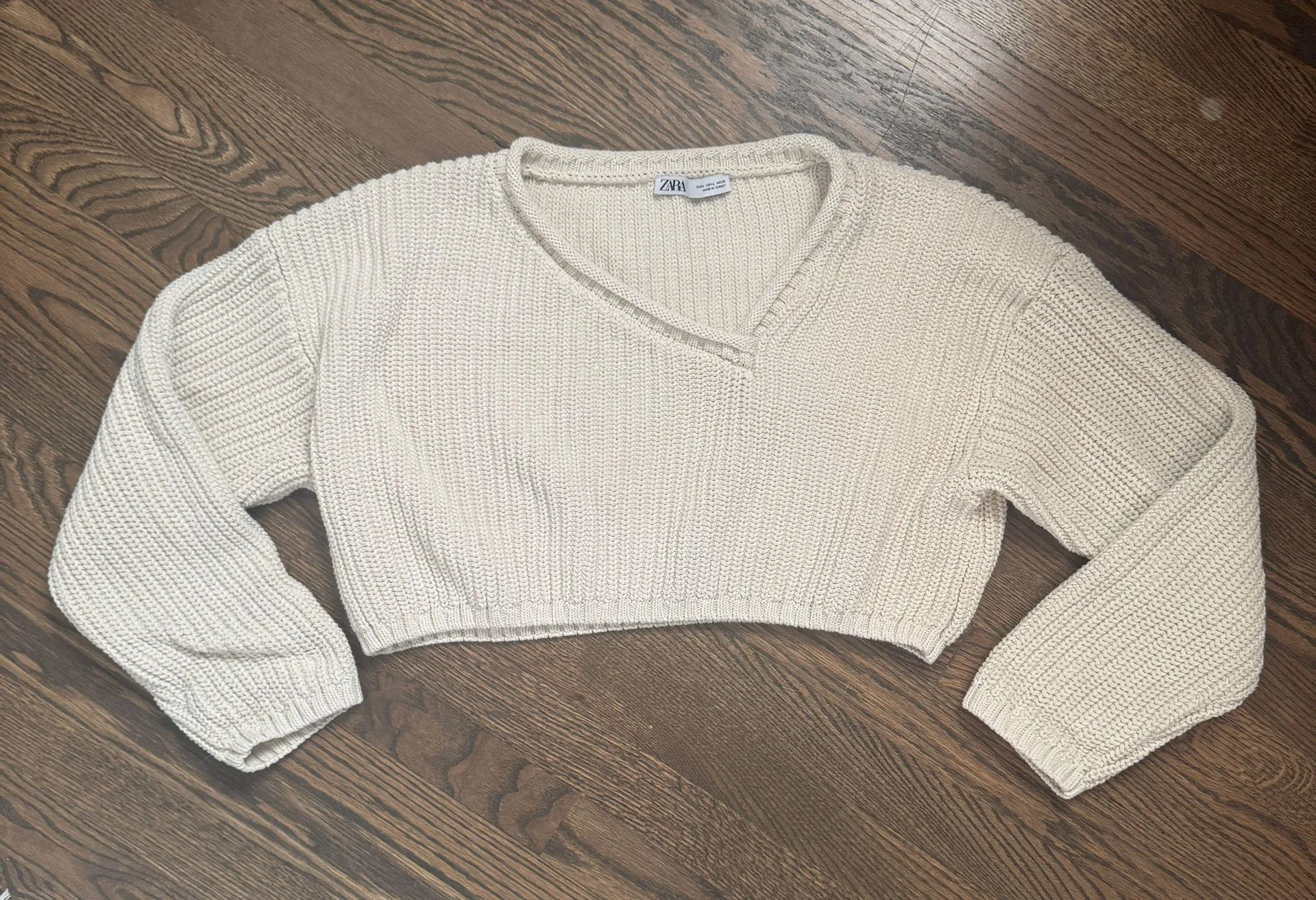 Cream Beige Chunky Knit Asymmetrical Cropped Sweater Jumper - Image 3