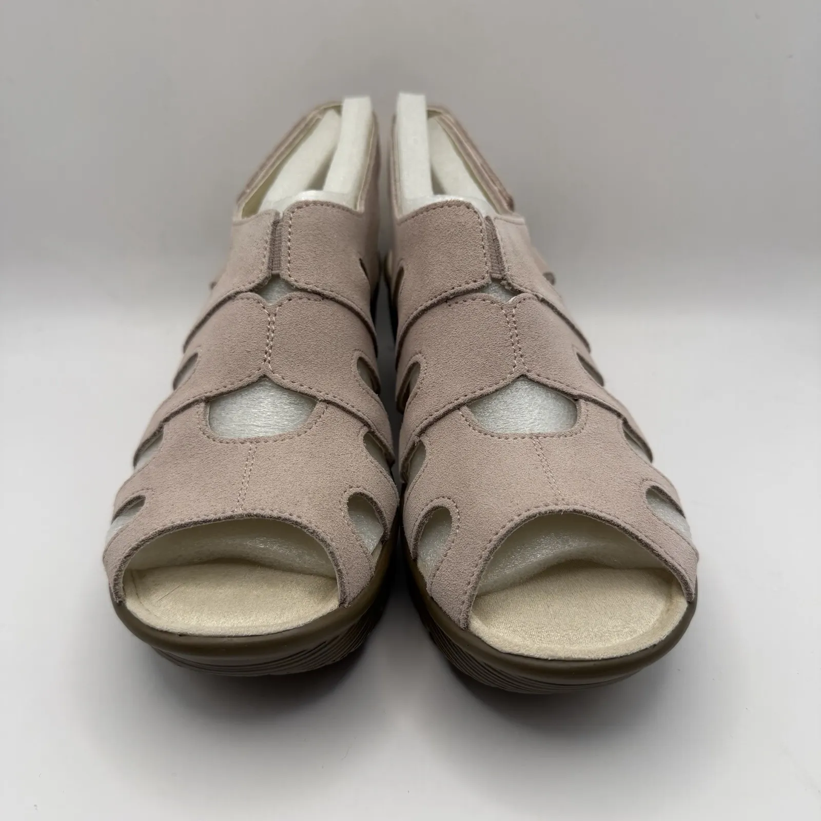 NWB Skechers Suede Peep-toe Slingback Wedge size 7 Wide New - Image 2