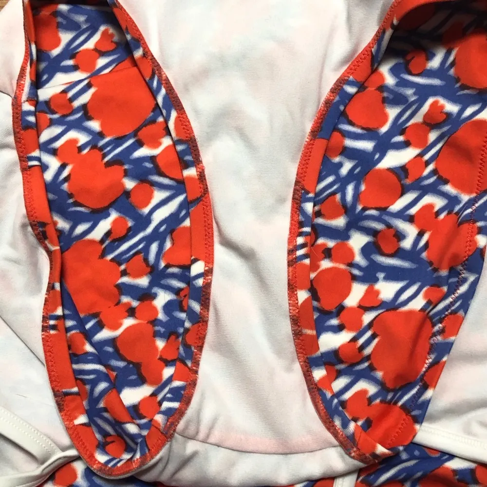 Joe Fresh  tulip print swim suit - Image 5