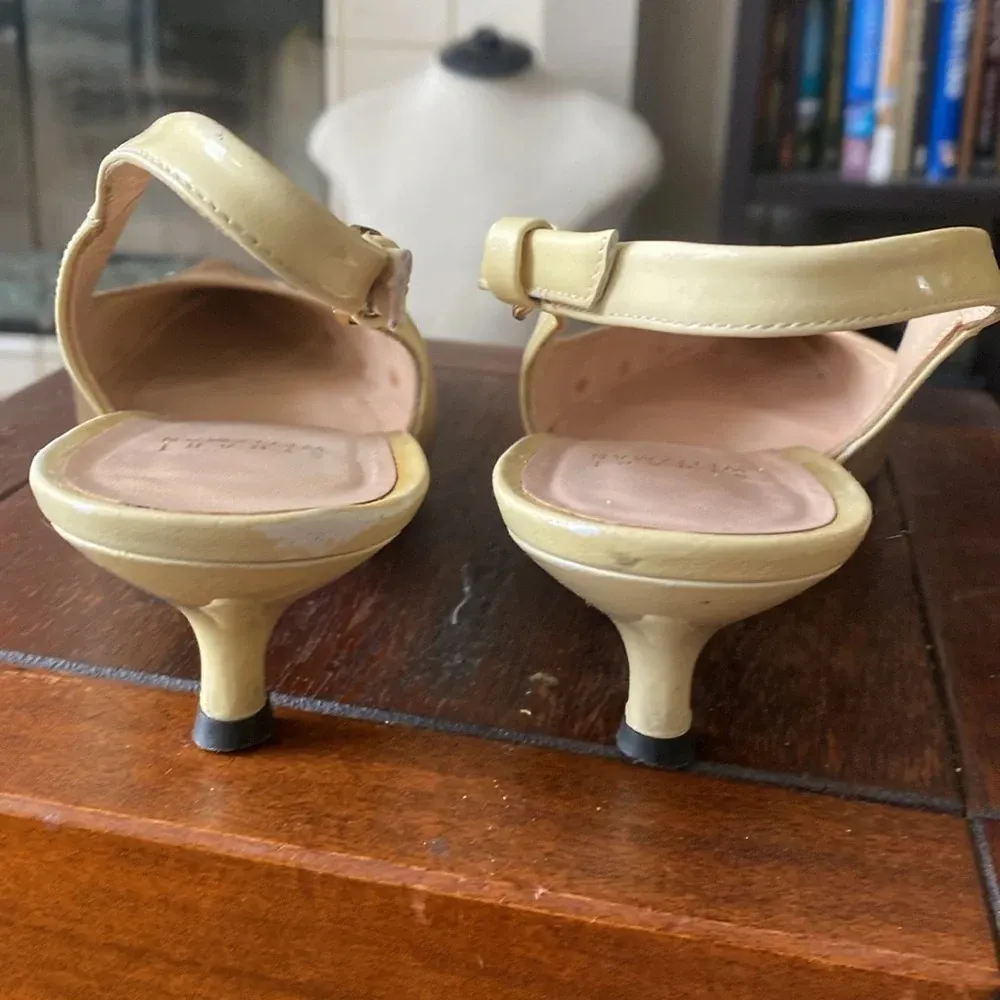 Stuart Weitzman Stuart 50mm
Kitten-Heel Slingback Pumps ombré size 8 - Image 4