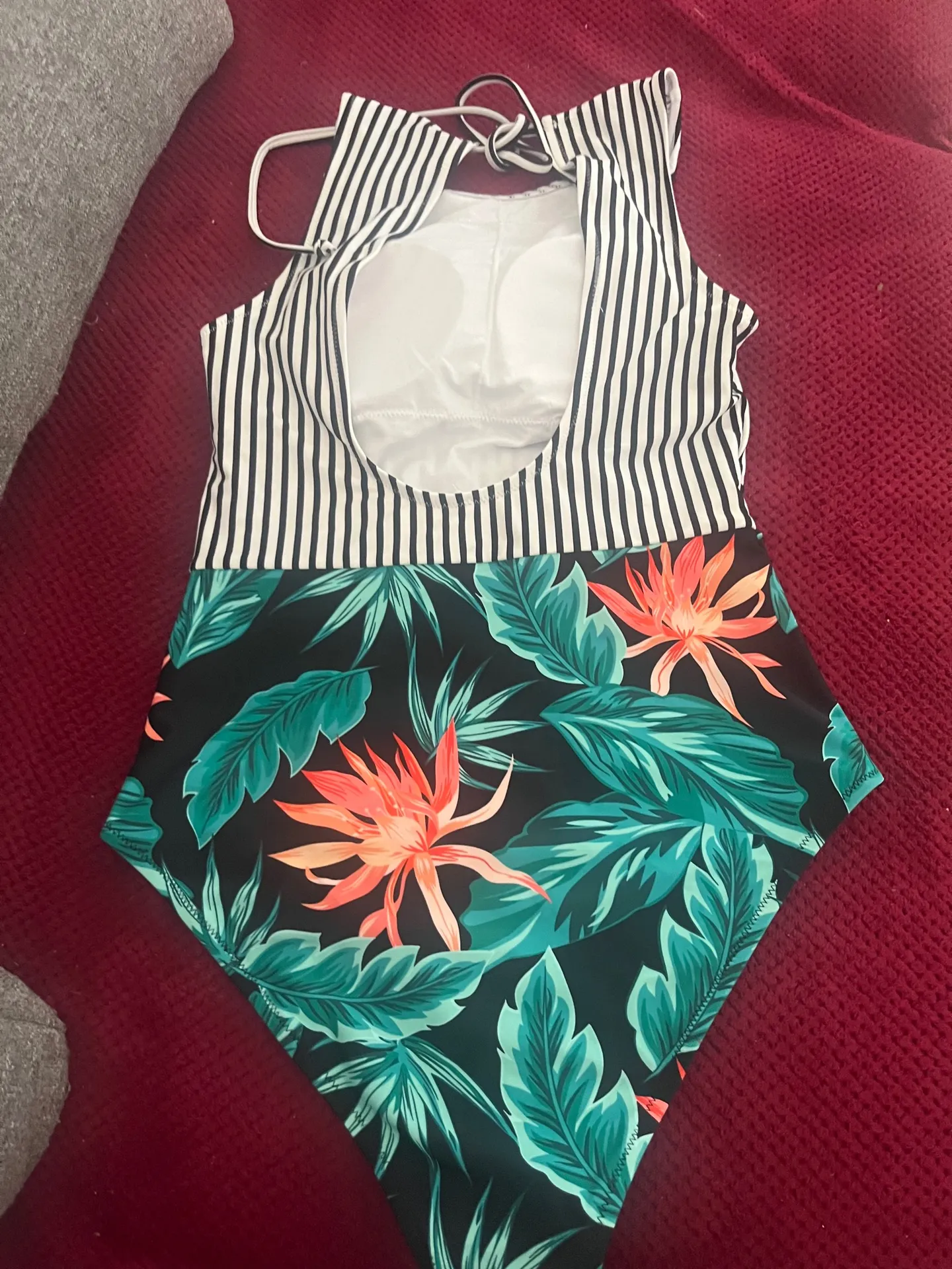 Cupshe Women's Black Striped Leafy One Piece - Image 4