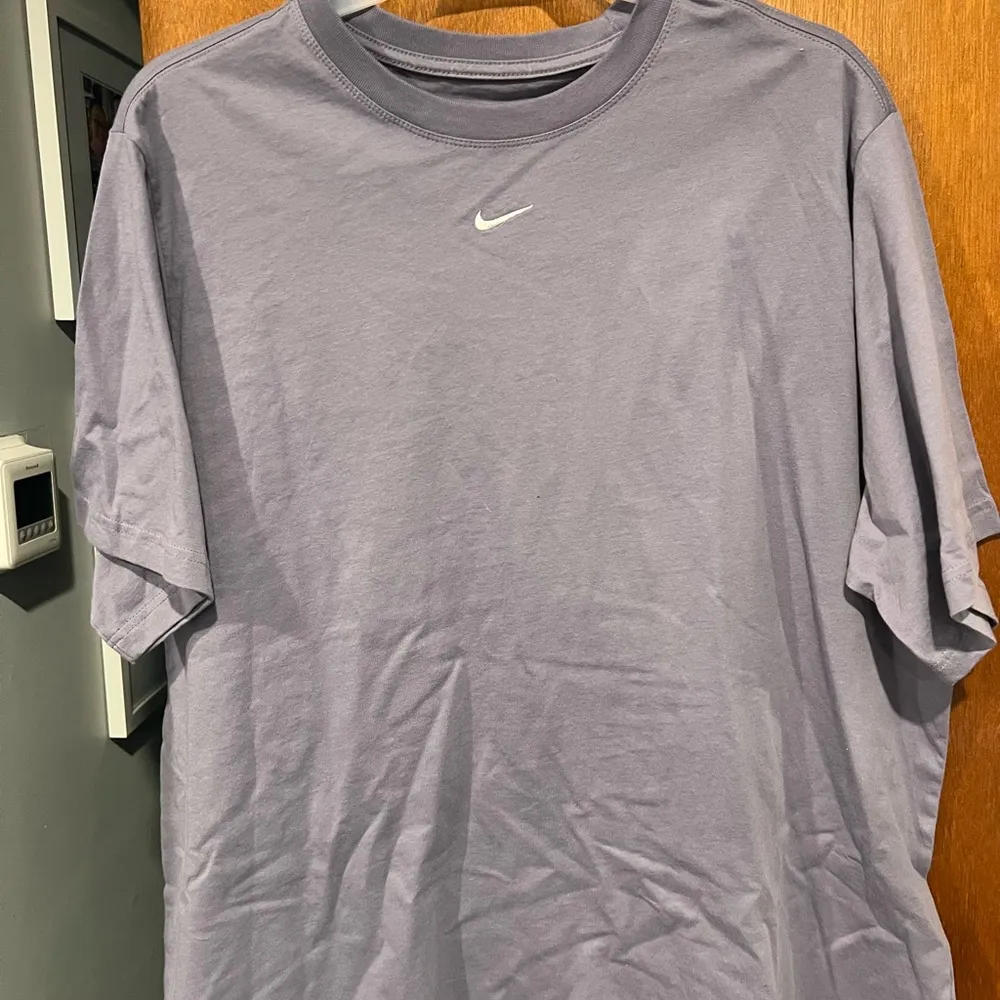 Nike Woman’s  Purple /Gray T-Shirt - Image 2