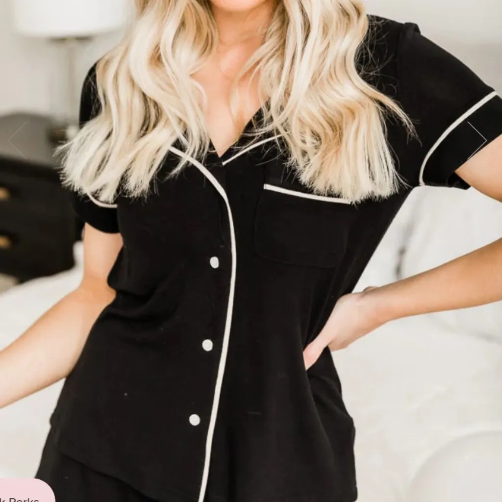 KNITTED FRONT BUTTON BLACK PAJAMA TOP Size L - Image 2