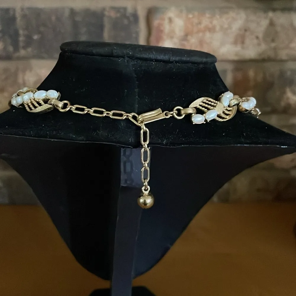 Crown Trifari Pearlized Resin Cabochon Bracelet matching Trifari Necklace - Image 4