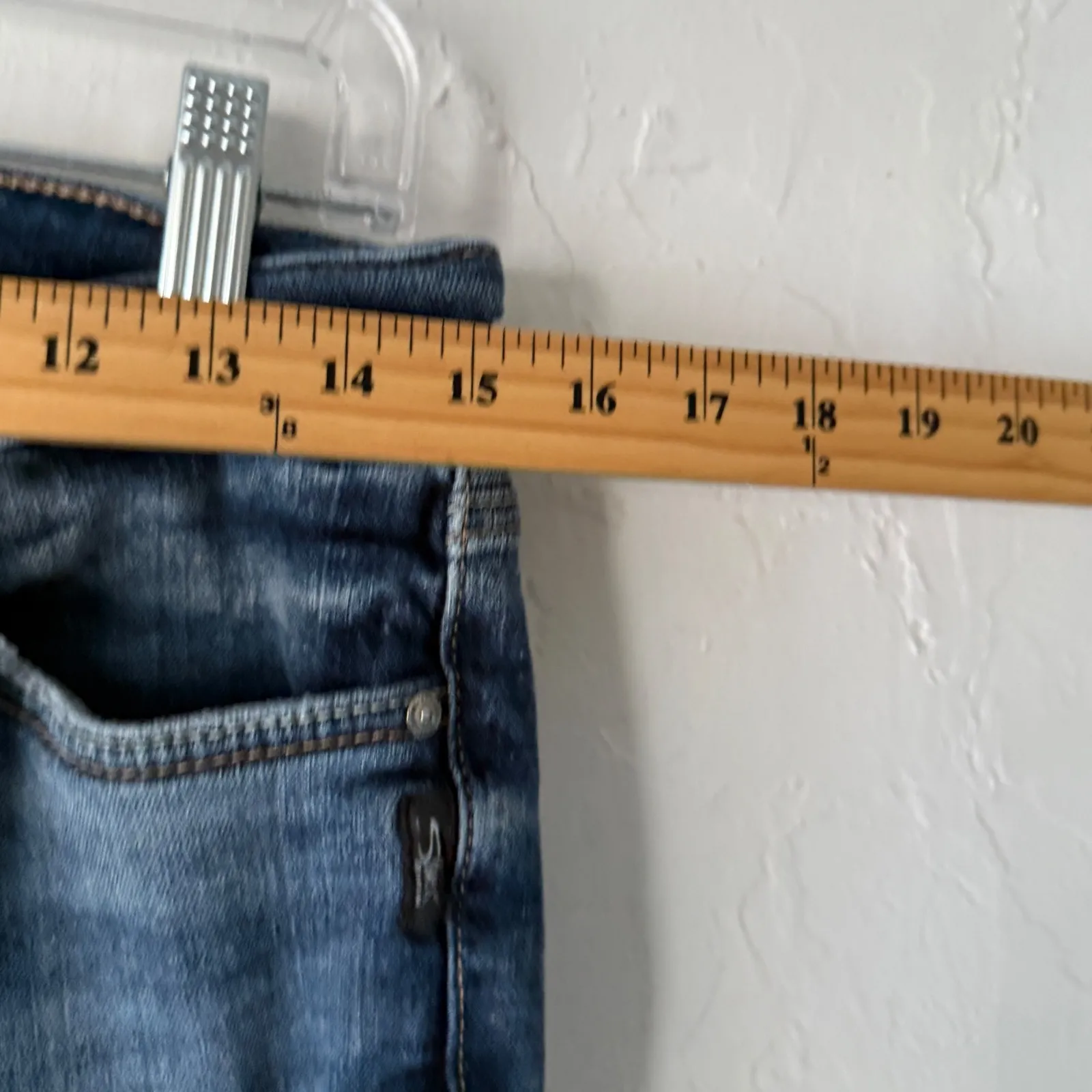 Silver Jeans Co Womens Straight Leg Blue Wash Denim Jeans Size 26 Cropped - Image 5