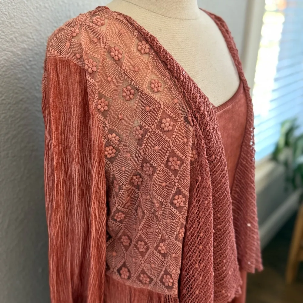 Ali Miles Embroidered Top Size Medium Sequin Sheer Lace Crochet Assymetrical NWT Orange - Image 2