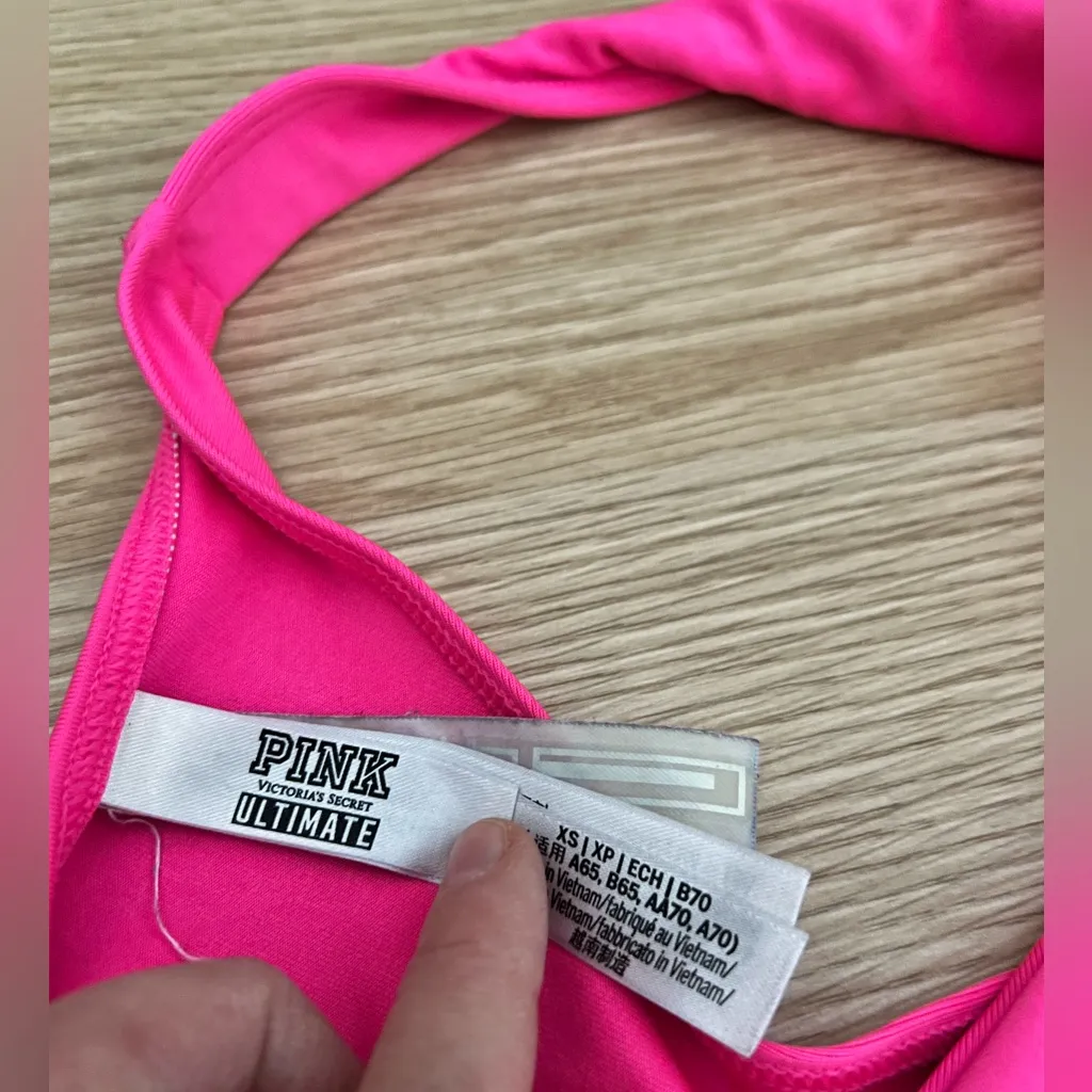 VS - Pink - Ultimate Lightly Lined & Twist-Front Neon Pink Sports Bra - Image 2