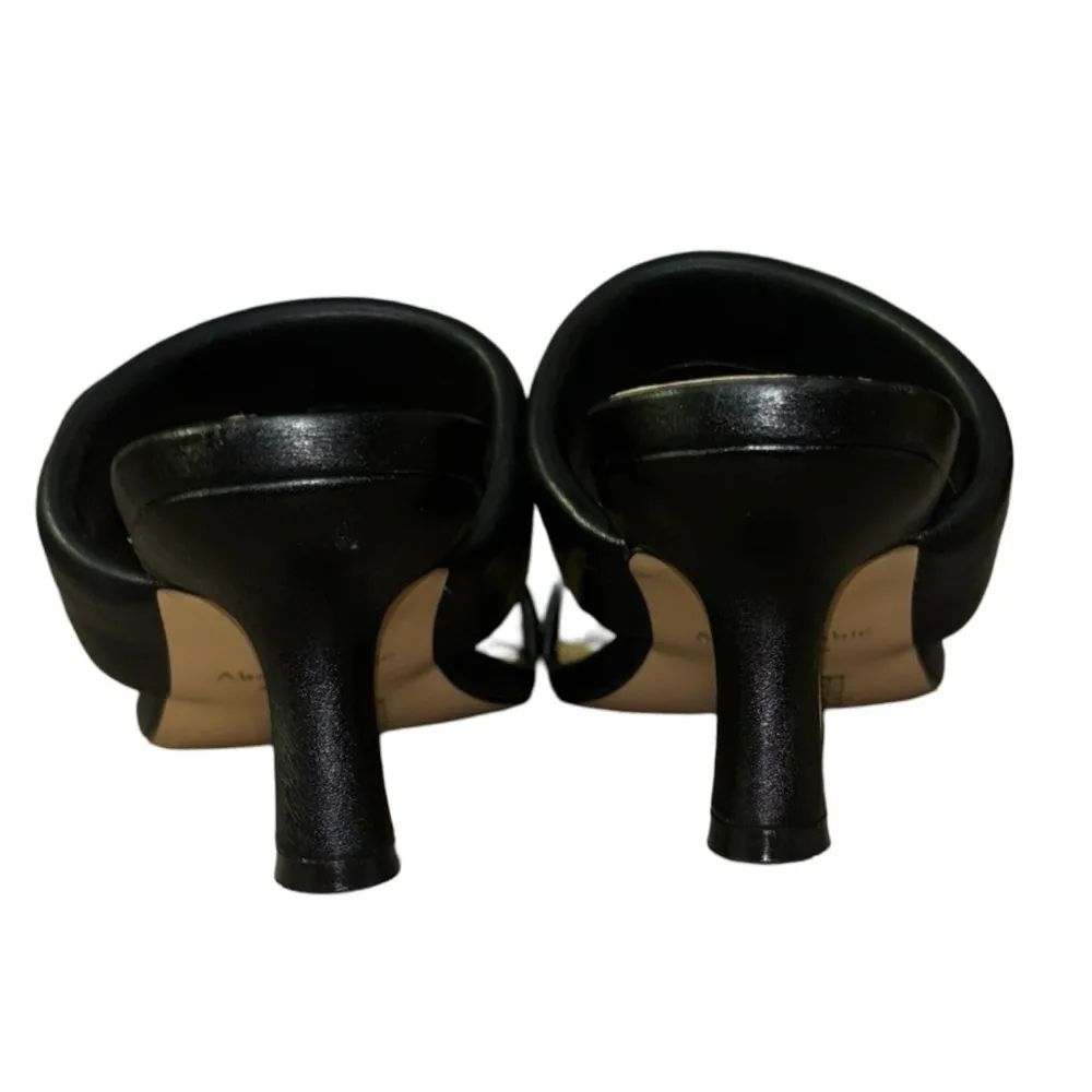 Abercrombie & Fitch black retro square toe heels cloud strap toe loop - Image 5