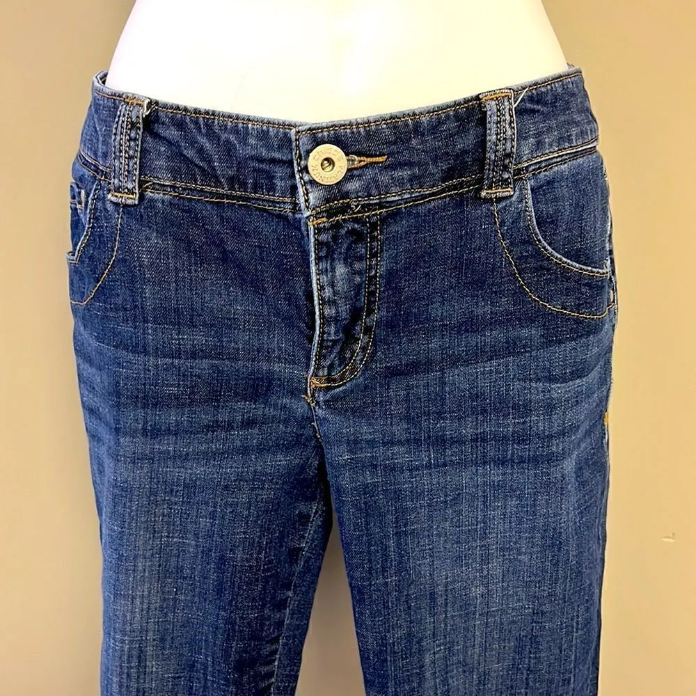 Chico’s Dark Wash Boyfriend Peddle Pushers with Vertical Back Leg Hem- Size 0 - Image 2