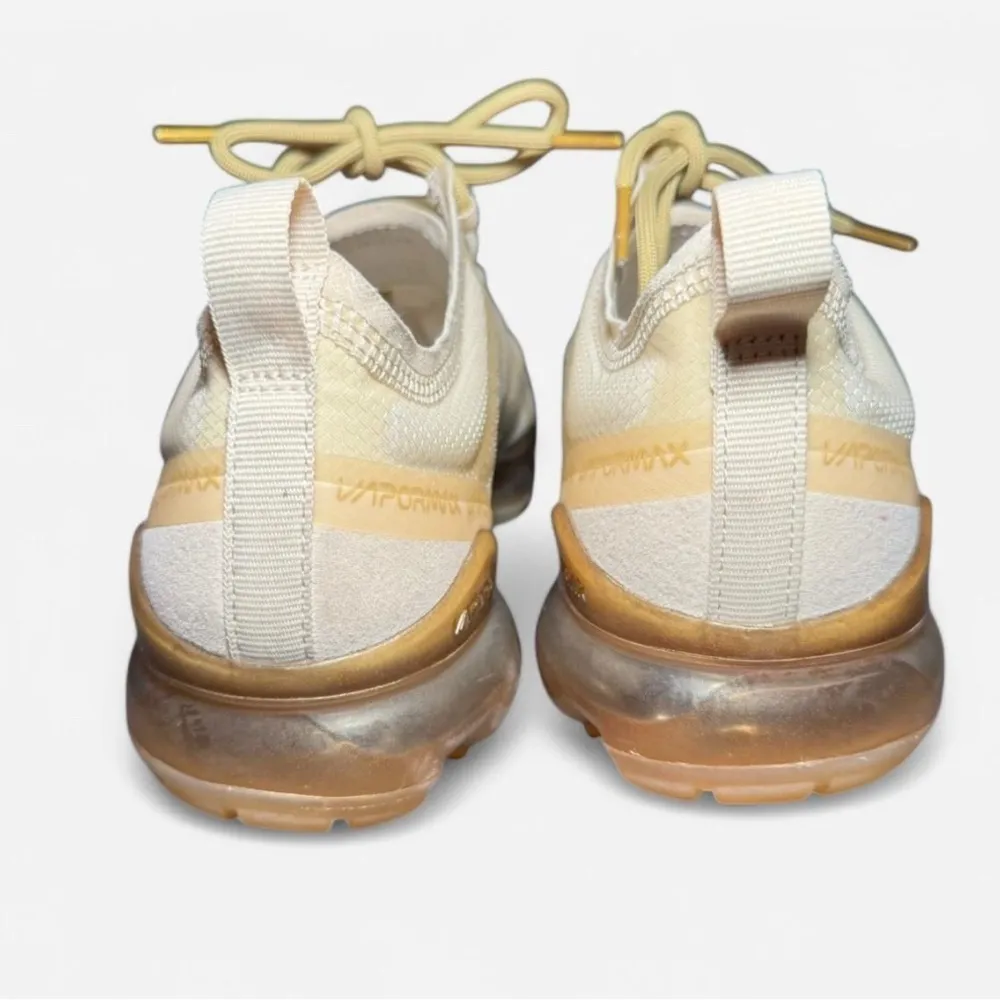 Nike women’s 2019 Air Vapormax Athletic shoes size 8.5 - Image 4