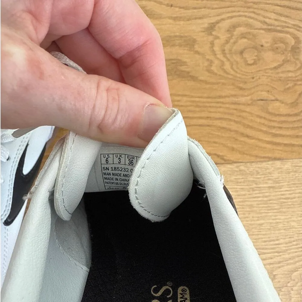 Skechers - Hotshot Kickoff Sneakers in White Gray & Black - Image 7